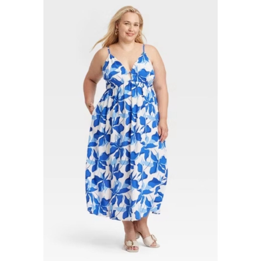 A New Day Blue White Floral Maxi Dress V-Neck Strappy Sundress with Pockets